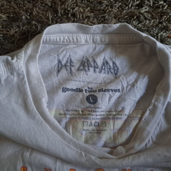 DEF Leppard Shirt Adult Large Black Pyromania Concert USA Tour 80s reprint GTS - Picture 3 of 7